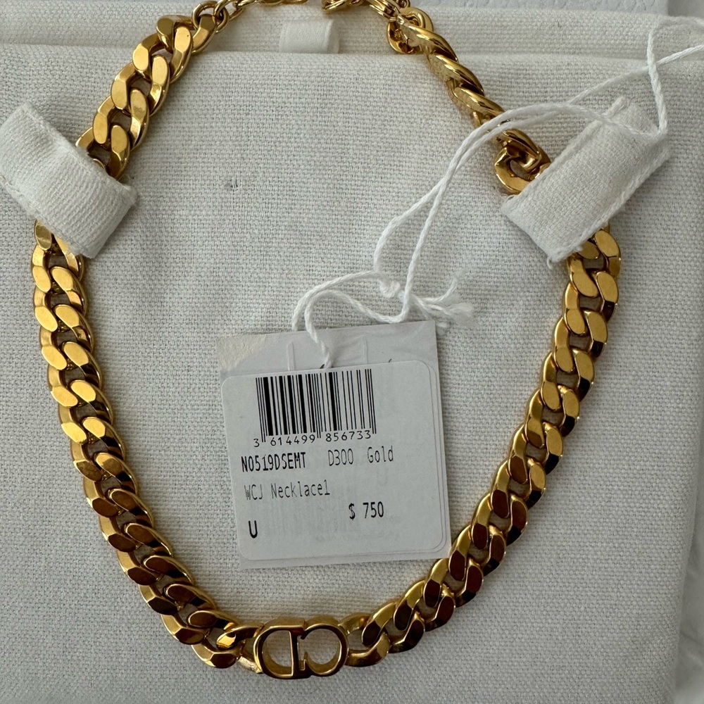 CD Choker Necklace
Gold-Finish Metal - Picture 2 of 6